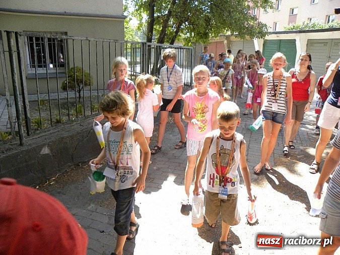 Zdjęcie w galerii na portalu naszraciborz.pl: Lato w bibliotece - w krainie Złotego Smoka wiadomości z regionu