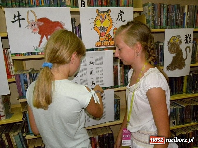 Zdjęcie w galerii na portalu naszraciborz.pl: Lato w bibliotece - w krainie Złotego Smoka wiadomości z regionu