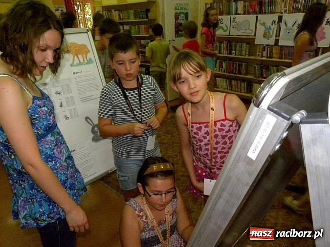 Zdjęcie w galerii na portalu naszraciborz.pl: Lato w bibliotece - w krainie Złotego Smoka wiadomości z regionu
