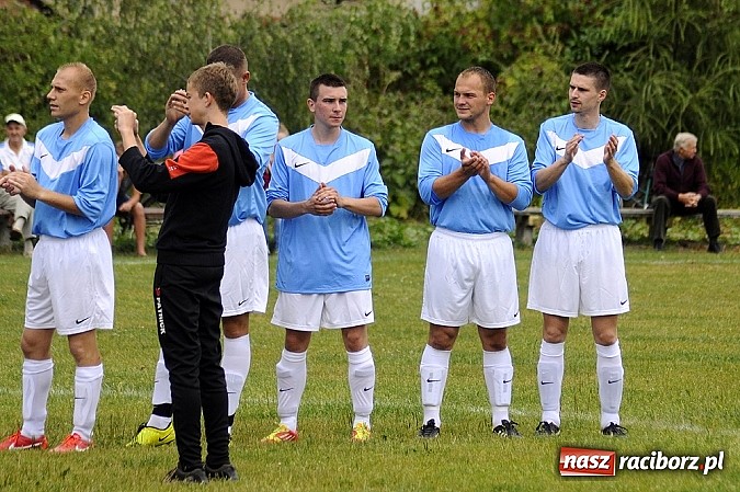 Zdjęcie w galerii na portalu naszraciborz.pl: Buk Rudy pokonał LKS Pawłów wiadomości z regionu