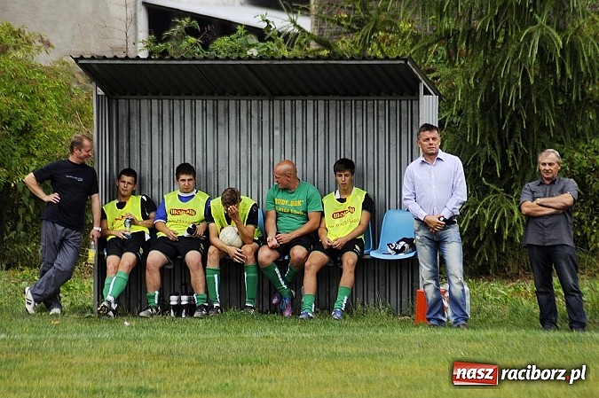 Zdjęcie w galerii na portalu naszraciborz.pl: Buk Rudy pokonał LKS Pawłów wiadomości z regionu