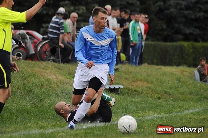 Zdjęcie w galerii na portalu naszraciborz.pl: Buk Rudy pokonał LKS Pawłów wiadomości z regionu