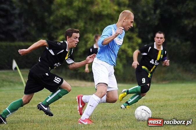 Zdjęcie w galerii na portalu naszraciborz.pl: Buk Rudy pokonał LKS Pawłów wiadomości z regionu