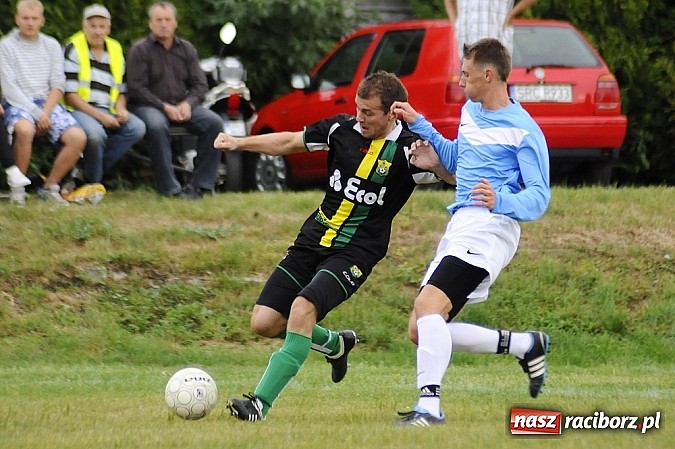 Zdjęcie w galerii na portalu naszraciborz.pl: Buk Rudy pokonał LKS Pawłów wiadomości z regionu