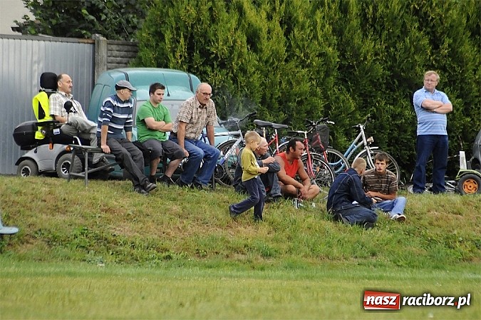 Zdjęcie w galerii na portalu naszraciborz.pl: Buk Rudy pokonał LKS Pawłów wiadomości z regionu