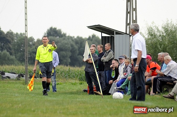 Zdjęcie w galerii na portalu naszraciborz.pl: Buk Rudy pokonał LKS Pawłów wiadomości z regionu