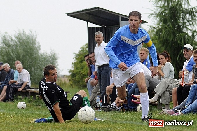 Zdjęcie w galerii na portalu naszraciborz.pl: Buk Rudy pokonał LKS Pawłów wiadomości z regionu