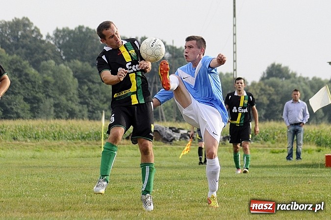 Zdjęcie w galerii na portalu naszraciborz.pl: Buk Rudy pokonał LKS Pawłów wiadomości z regionu