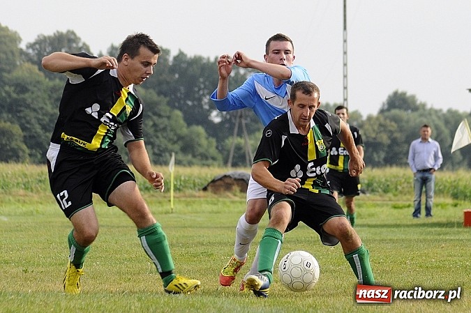 Zdjęcie w galerii na portalu naszraciborz.pl: Buk Rudy pokonał LKS Pawłów wiadomości z regionu