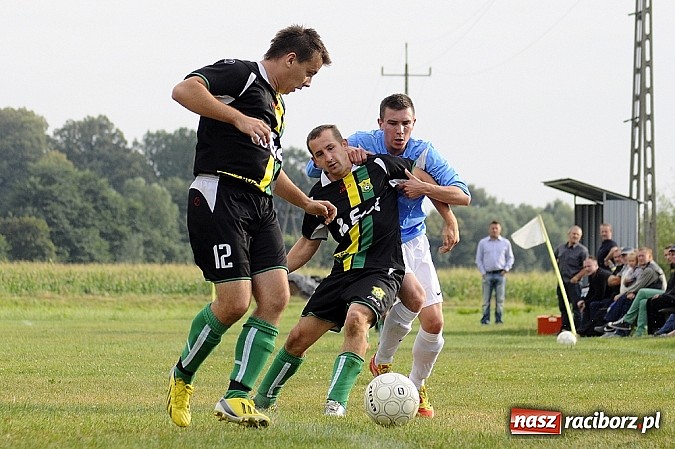 Zdjęcie w galerii na portalu naszraciborz.pl: Buk Rudy pokonał LKS Pawłów wiadomości z regionu