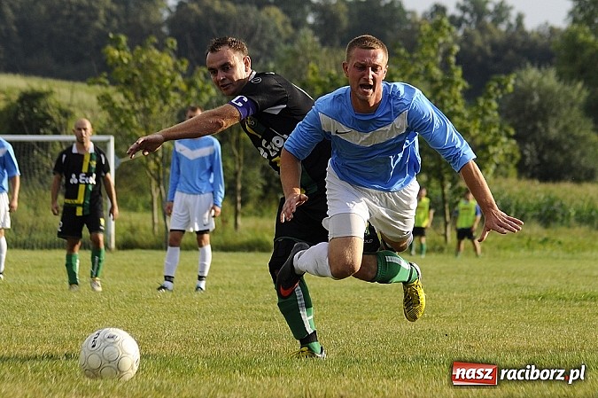 Zdjęcie w galerii na portalu naszraciborz.pl: Buk Rudy pokonał LKS Pawłów wiadomości z regionu