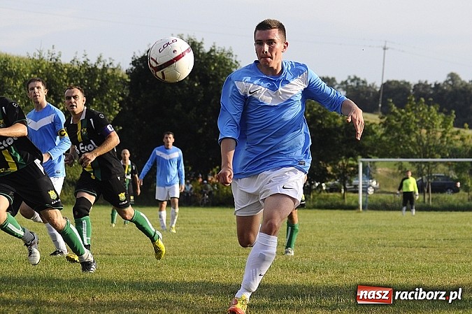 Zdjęcie w galerii na portalu naszraciborz.pl: Buk Rudy pokonał LKS Pawłów wiadomości z regionu
