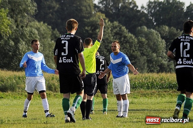 Zdjęcie w galerii na portalu naszraciborz.pl: Buk Rudy pokonał LKS Pawłów wiadomości z regionu