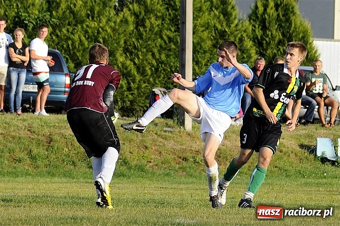 Zdjęcie w galerii na portalu naszraciborz.pl: Buk Rudy pokonał LKS Pawłów wiadomości z regionu