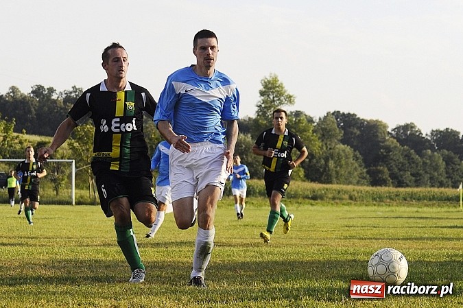 Zdjęcie w galerii na portalu naszraciborz.pl: Buk Rudy pokonał LKS Pawłów wiadomości z regionu
