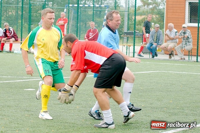Zdjęcie w galerii na portalu naszraciborz.pl: Oldboy Cup 2013: Zespół z Niemiec zdobył puchar. Krzanowice drugie  wiadomości z regionu
