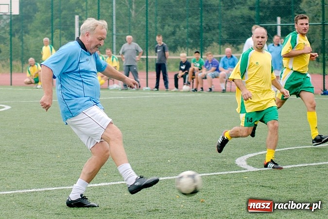 Zdjęcie w galerii na portalu naszraciborz.pl: Oldboy Cup 2013: Zespół z Niemiec zdobył puchar. Krzanowice drugie  wiadomości z regionu