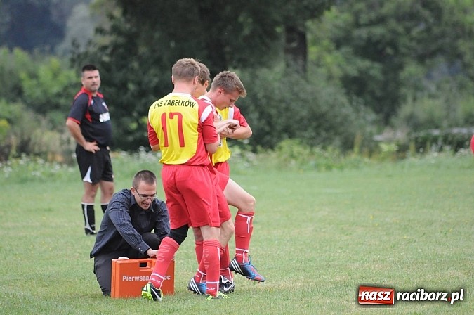 Zdjęcie w galerii na portalu naszraciborz.pl: Derby gminne. Dwa oblicza Zabełkowa. Do remisu brakowało niewiele wiadomości z regionu