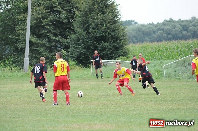 Zdjęcie w galerii na portalu naszraciborz.pl: Derby gminne. Dwa oblicza Zabełkowa. Do remisu brakowało niewiele wiadomości z regionu