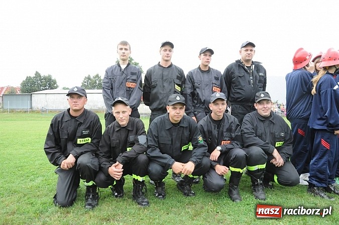 Zdjęcie w galerii na portalu naszraciborz.pl: Zawody strażackie w Chałupkach - Roszków w dobrej formie przed mistrzostwami powiatu wiadomości z regionu