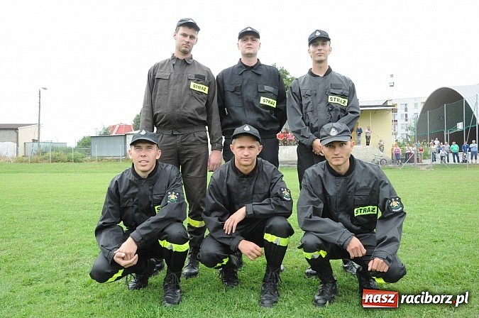Zdjęcie w galerii na portalu naszraciborz.pl: Zawody strażackie w Chałupkach - Roszków w dobrej formie przed mistrzostwami powiatu wiadomości z regionu