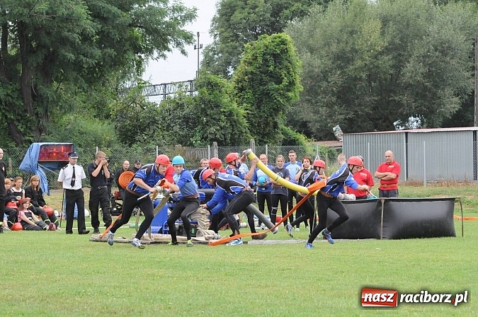 Zdjęcie w galerii na portalu naszraciborz.pl: Zawody strażackie w Chałupkach - Roszków w dobrej formie przed mistrzostwami powiatu wiadomości z regionu
