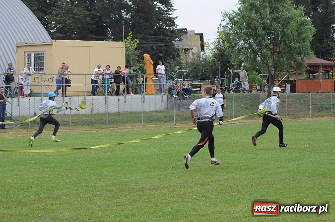 Zdjęcie w galerii na portalu naszraciborz.pl: Zawody strażackie w Chałupkach - Roszków w dobrej formie przed mistrzostwami powiatu wiadomości z regionu