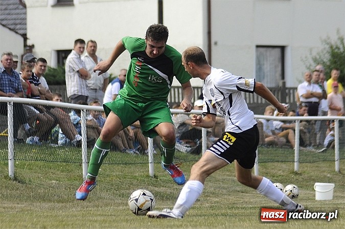 Zdjęcie w galerii na portalu naszraciborz.pl: Studzienna-Syrynia: Jak nie strzelisz, to dostaniesz wiadomości z regionu