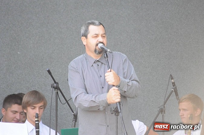 Zdjęcie w galerii na portalu naszraciborz.pl: Młodzieżowa Orkiestra z RCK zagrała dziś w parku Roth. Spora frekwencja wiadomości z regionu