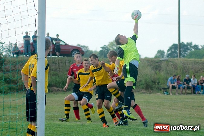 Zdjęcie w galerii na portalu naszraciborz.pl: B klasa: Samborowice utarły nosa Raszczycom wiadomości z regionu