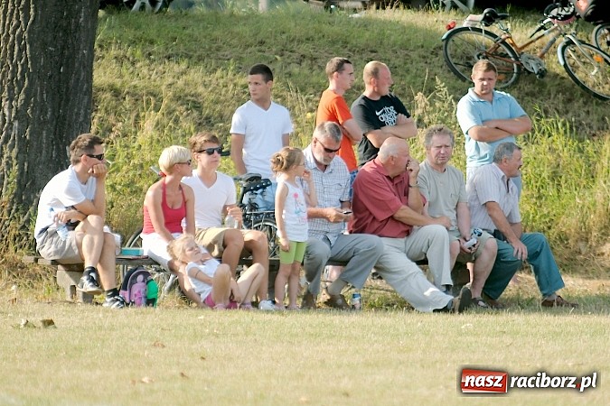 Zdjęcie w galerii na portalu naszraciborz.pl: B klasa: Samborowice utarły nosa Raszczycom wiadomości z regionu