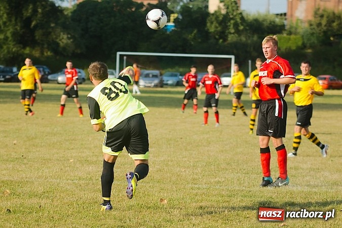 Zdjęcie w galerii na portalu naszraciborz.pl: B klasa: Samborowice utarły nosa Raszczycom wiadomości z regionu