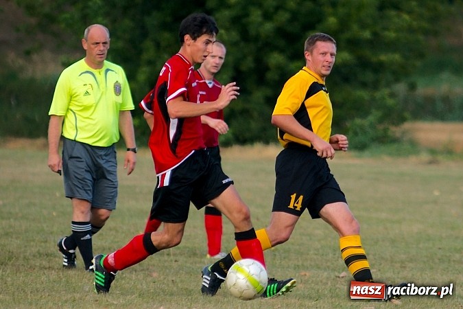 Zdjęcie w galerii na portalu naszraciborz.pl: B klasa: Samborowice utarły nosa Raszczycom wiadomości z regionu