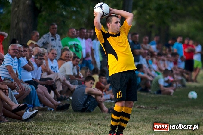 Zdjęcie w galerii na portalu naszraciborz.pl: B klasa: Samborowice utarły nosa Raszczycom wiadomości z regionu