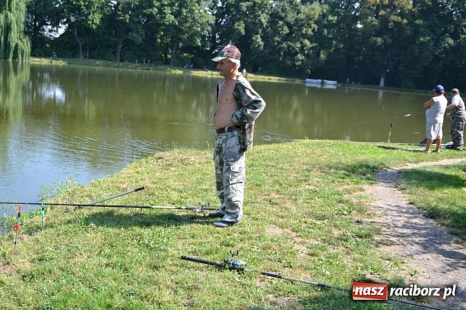 Zdjęcie w galerii na portalu naszraciborz.pl: Emeryci wędkowali na Trzecioku wiadomości z regionu