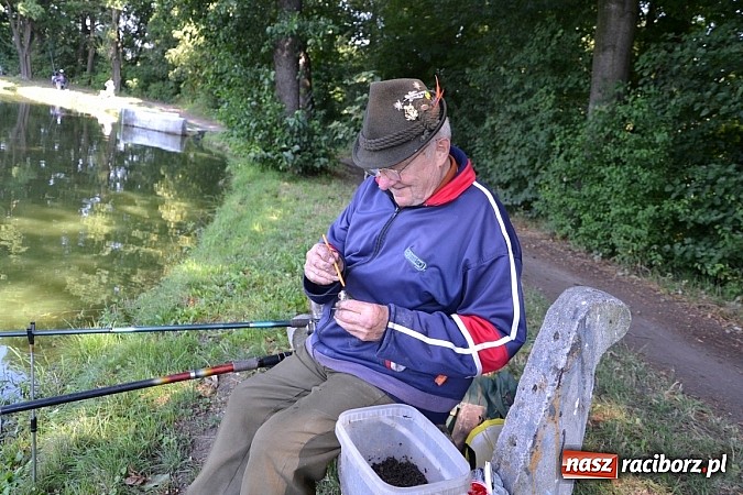 Zdjęcie w galerii na portalu naszraciborz.pl: Emeryci wędkowali na Trzecioku wiadomości z regionu