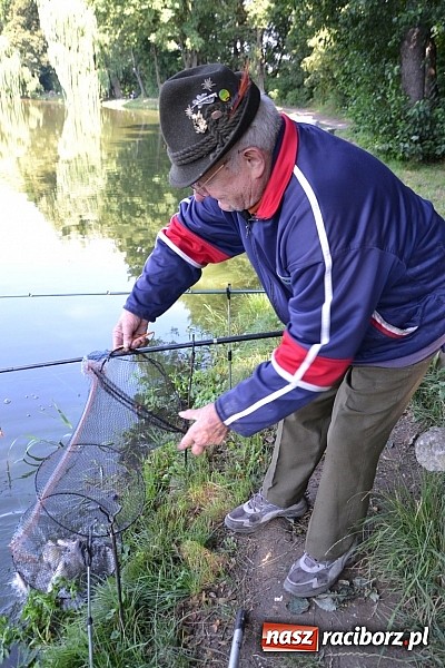 Zdjęcie w galerii na portalu naszraciborz.pl: Emeryci wędkowali na Trzecioku wiadomości z regionu