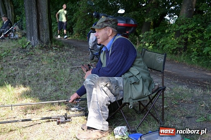 Zdjęcie w galerii na portalu naszraciborz.pl: Emeryci wędkowali na Trzecioku wiadomości z regionu
