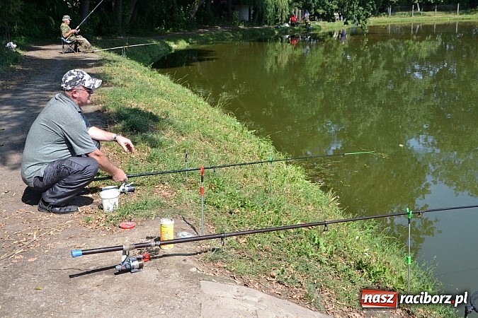 Zdjęcie w galerii na portalu naszraciborz.pl: Emeryci wędkowali na Trzecioku wiadomości z regionu