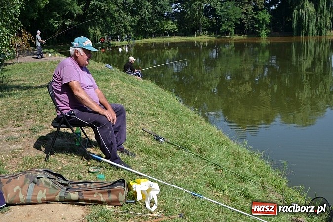 Zdjęcie w galerii na portalu naszraciborz.pl: Emeryci wędkowali na Trzecioku wiadomości z regionu