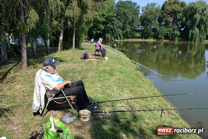 Zdjęcie w galerii na portalu naszraciborz.pl: Emeryci wędkowali na Trzecioku wiadomości z regionu