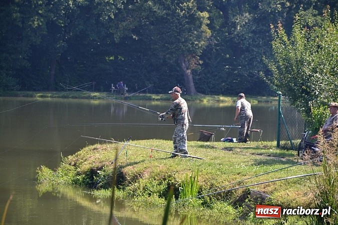 Zdjęcie w galerii na portalu naszraciborz.pl: Emeryci wędkowali na Trzecioku wiadomości z regionu