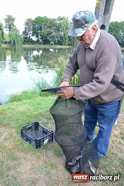 Zdjęcie w galerii na portalu naszraciborz.pl: Emeryci wędkowali na Trzecioku wiadomości z regionu