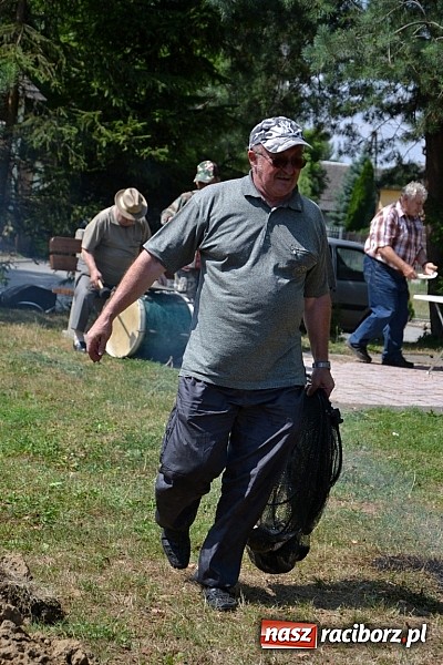 Zdjęcie w galerii na portalu naszraciborz.pl: Emeryci wędkowali na Trzecioku wiadomości z regionu