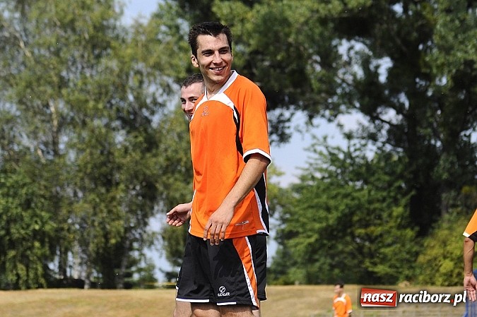 Zdjęcie w galerii na portalu naszraciborz.pl: Nerwowe derby dla Wichru Płonia wiadomości z regionu