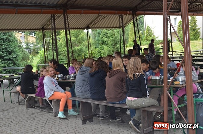 Zdjęcie w galerii na portalu naszraciborz.pl: Skauci w zgodzie z ekologią wiadomości z regionu