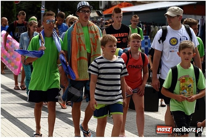Zdjęcie w galerii na portalu naszraciborz.pl: Dzieci z Pogrzebienia na koloniach w Trzęsaczu wiadomości z regionu