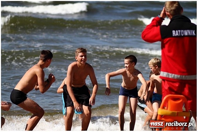 Zdjęcie w galerii na portalu naszraciborz.pl: Dzieci z Pogrzebienia na koloniach w Trzęsaczu wiadomości z regionu
