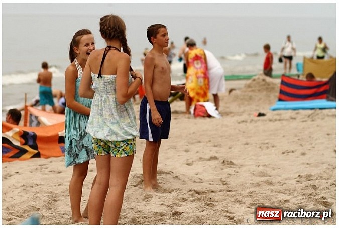 Zdjęcie w galerii na portalu naszraciborz.pl: Dzieci z Pogrzebienia na koloniach w Trzęsaczu wiadomości z regionu