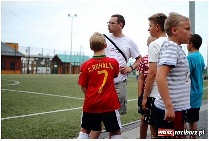 Zdjęcie w galerii na portalu naszraciborz.pl: Dzieci z Pogrzebienia na koloniach w Trzęsaczu wiadomości z regionu
